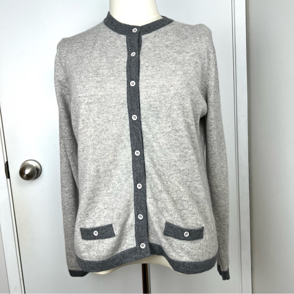 The Royal Mile Collection Soft 100% Cashmere Cardigan size M/L Two Tone Gray